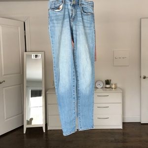 Super flattering low waisted jeans